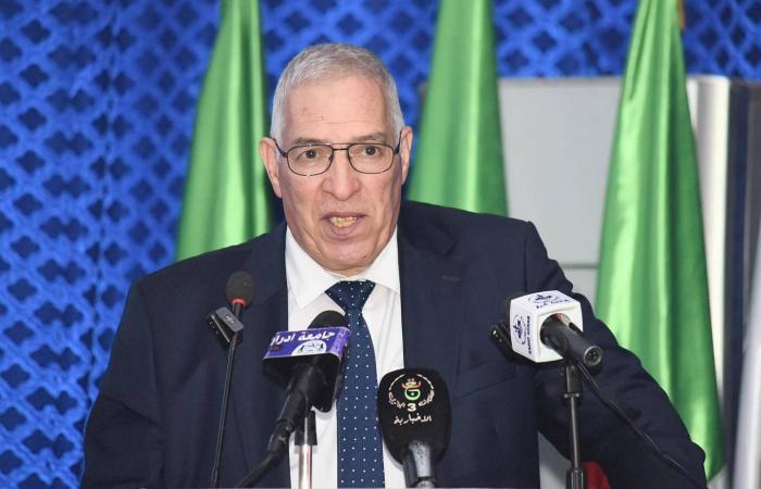 اشتباكات
      جنزور
      تُفاقم
      الانتقادات
      لرئاسة
      أركان
      «الوحدة»
      الليبية