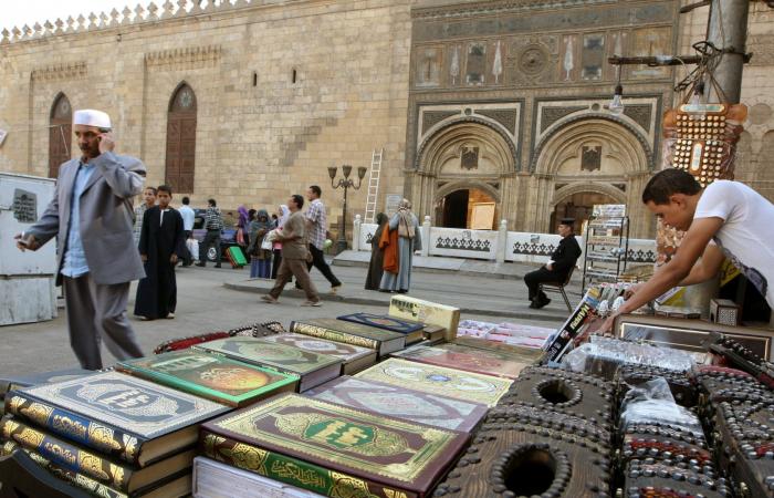 مصر.. هكذا رد الأزهر على منشورات تدعو إلى "الاكتفاء بالقرآن وإنكار السنة"