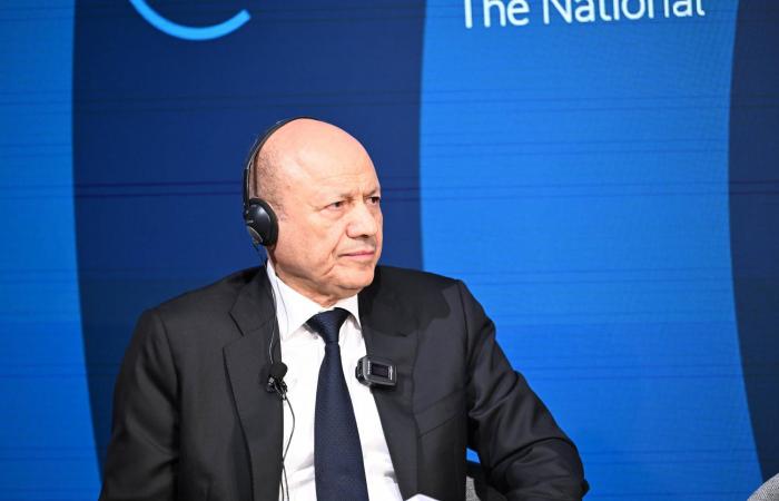 آليات
      إغاثية
      لمواجهة
      الفراغ
      الأممي
      في
      مناطق
      سيطرة
      الحوثيين