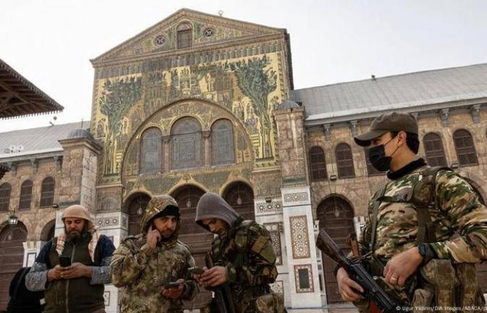 الشرع
      في
      مؤتمر
      «وحدة
      الخطاب
      الإسلامي»:
      خطوة
      مهمة
      لترسيخ
      الاعتدال