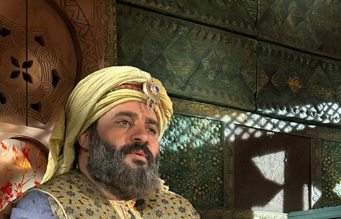 أحياء
      القاهرة
      التراثية
      تواجه
      الزخم
      السكاني
      بمخططات
      التطوير