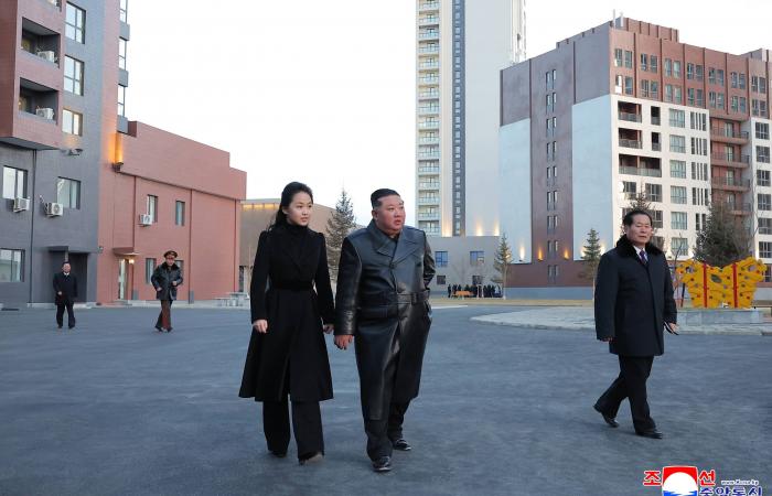 محمد
      يونس
      يعلن
      استقالة
      حكومة
      بنغلادش
      المؤقتة