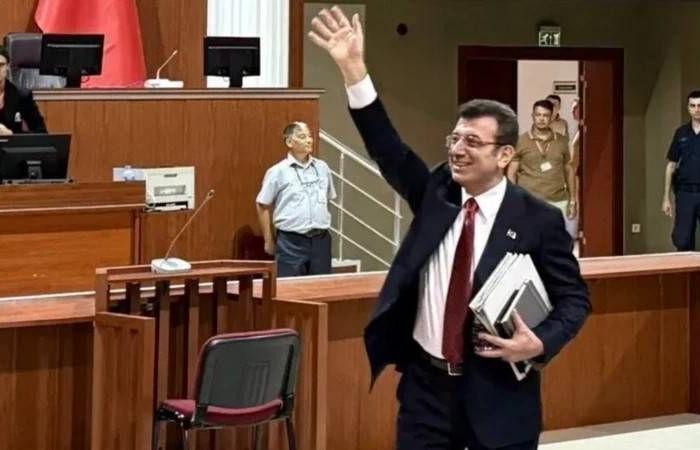 تركيا:
      تأجيل
      جديد
      لقضية
      تزوير
      شهادة
      إمام
      أوغلو
      الجامعية
      إلى
      يوليو