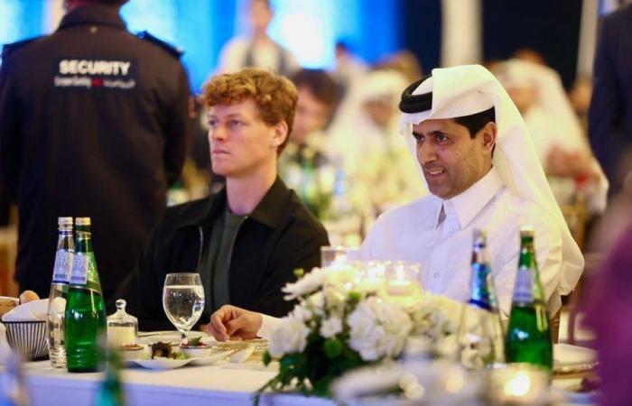 الاحتفاء بالنجوم في حفل عشاء