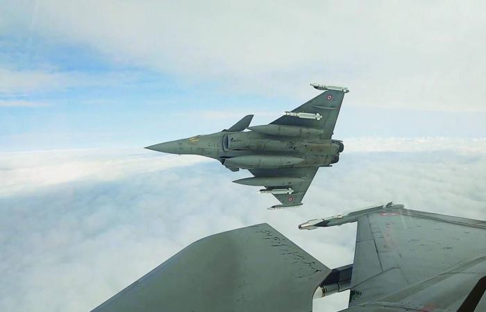 ماكرون
      يبدأ
      زيارة
      للهند
      تركز
      على
      الذكاء
      الاصطناعي
      وبيع
      مقاتلات