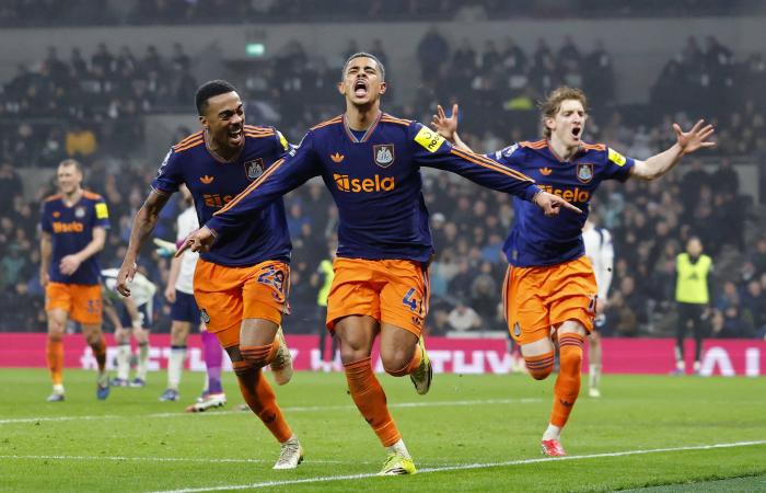 هاو
      يحث
      نيوكاسل
      على
      «كتابة
      التاريخ»