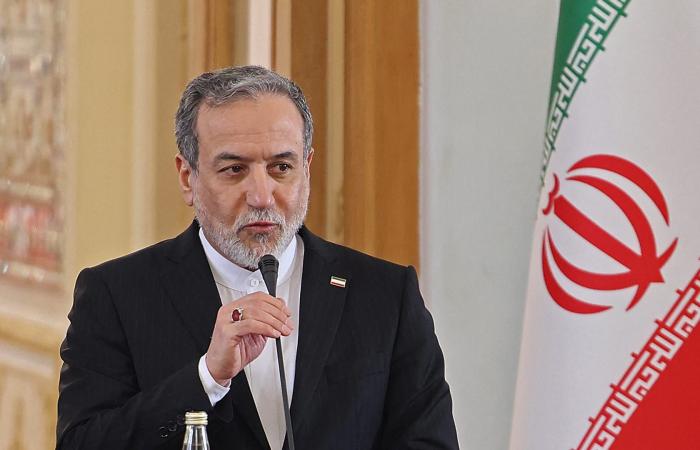 وزير الخارجية الإيراني يقيم نتائج المفاوضات النووية مع أمريكا في جنيف