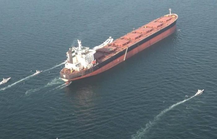 واشنطن
      وطهران
      تختتمان
      جولة
      مكثفة
      في
      جنيف
      مع
      الانتقال
      إلى
      القضايا
      الفنية