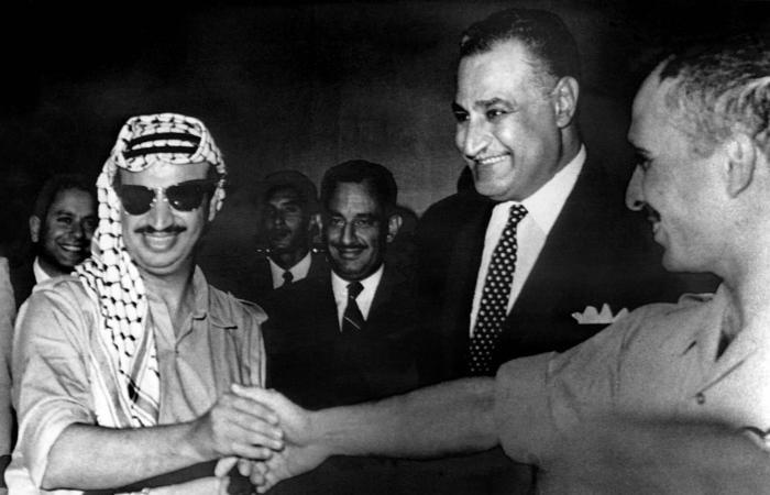 ضرائب
      لتمويل
      زيادات
      على
      رواتب
      القطاع
      العام
      تُشعل
      الشارع
      اللبناني