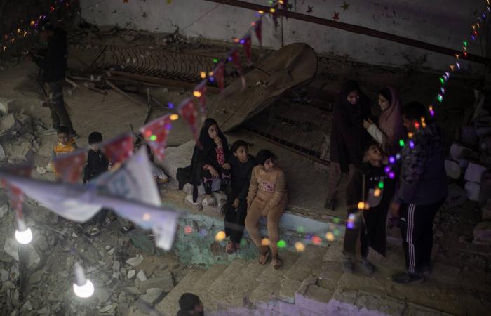 الجيش
      اللبناني
      يعتمد
      مقاربة
      «أمنية
      -
      سياسية»
      لتنفيذ
      ثاني
      مراحل
      حصر
      سلاح
      «حزب
      الله»