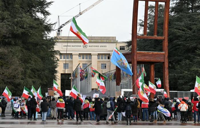 وسائل إعلام إيرانية: انطلاق المفاوضات مع أمريكا في سويسرا