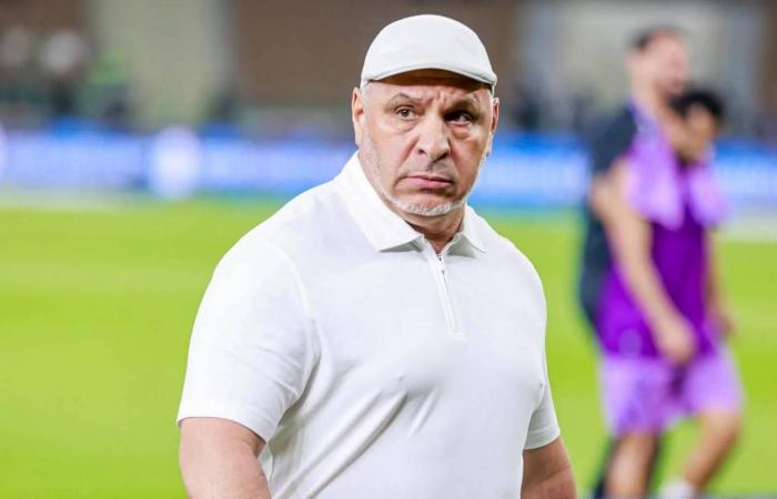 دوري
      أبطال
      أندية
      الخليج:
      إلى
      ماذا
      يحتاج
      الشباب
      للتأهل؟