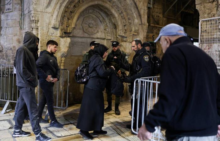 اعتراف
      من
      داخل
      الشرطة
      الإسرائيلية
      بإهمال
      الجريمة
      في
      المجتمع
      العربي