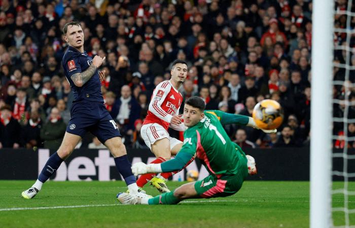 10
      نقاط
      جديرة
      بالدراسة
      من
      الدور
      الرابع
      بكأس
      إنجلترا