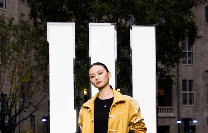 جاكيت صينيّة تجتاح مواقع التواصل الاجتماعي وتتحوّل إلى صيحة مفضّلة لدى جيل "زد"