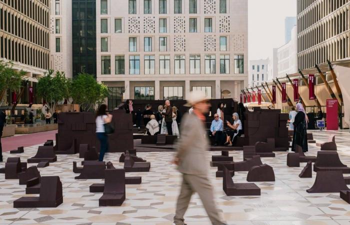 سقوط
      «معلّم
      كامبريدج»
      الزائف...
      شهادة
      مزوَّرة
      تُنهي
      مسيرته
      التعليمية