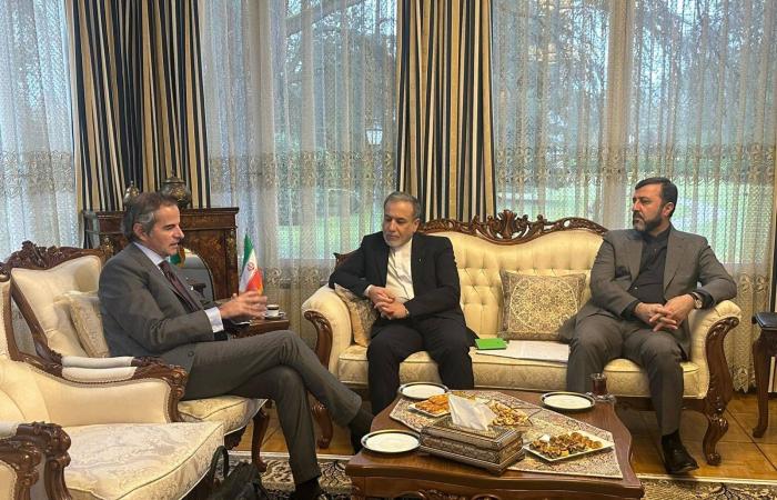 أحزاب
      المعارضة
      الإسرائيلية
      مرتبكة
      ومنقسمة
      وقد
      تضيع
      فرصة
      الإطاحة
      بنتنياهو