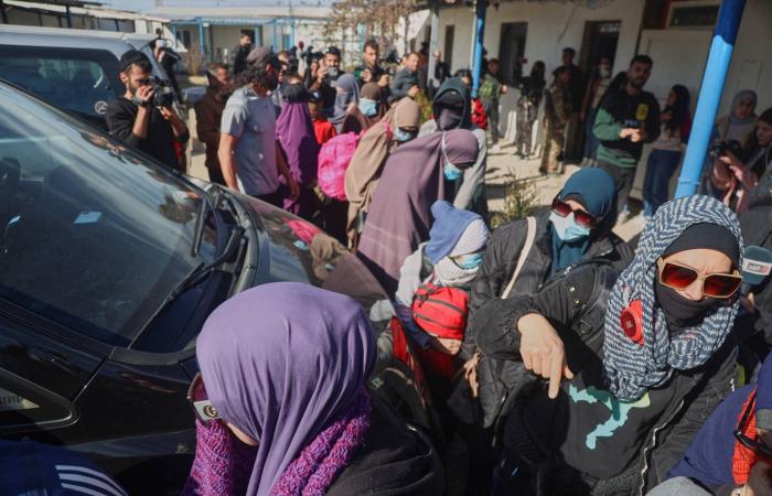 أستراليا
      تمنع
      مواطناً
      من
      العودة
      من
      سوريا
      بموجب
      قانون
      لمكافحة
      الإرهاب