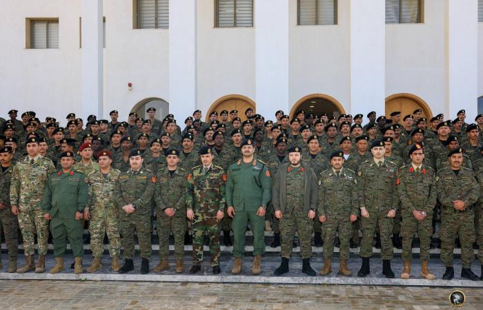 تفاعل
      ليبي
      مع
      إطلاق
      حفتر
      «رؤية
      2030»
      لتطوير
      المؤسسة
      العسكرية