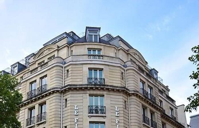 بعد
      ظهورها
      في
      إعلان
      رمضاني...
      مصريون
      لعبلة
      كامل:
      «وحشتينا»