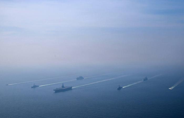 أميركا:
      عودة
      معرض
      عن
      العبودية
      إلى
      منطقة
      إنديبندنس
      مول
      في
      فيلادلفيا