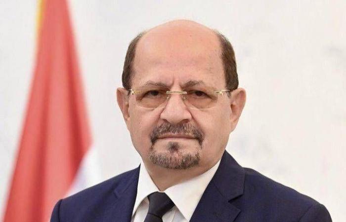 الزنداني
      يعود
      إلى
      عدن
      لقيادة
      مهام
      الحكومة
      اليمنية