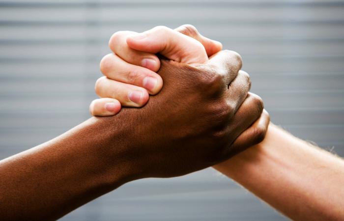 دلالات
      لا
      تتوقعها
      لعلاقة
      قوة
      القبضة
      بصحة
      أجسامنا