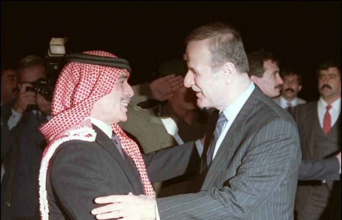 ماكرون
      يدعو
      الرئيس
      اللبناني
      لمشاركته
      في
      رئاسة
      مؤتمر
      دعم
      الجيش