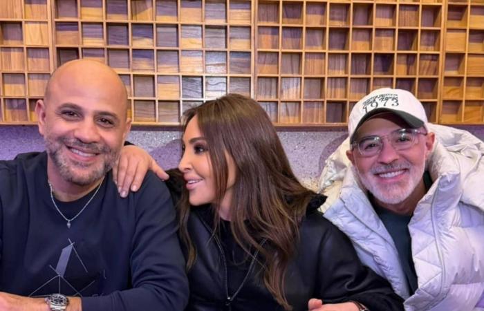 عزيز
      الشافعي:
      تلحين
      الأغنيات
      أسهل
      من
      «التترات»
      والإعلانات