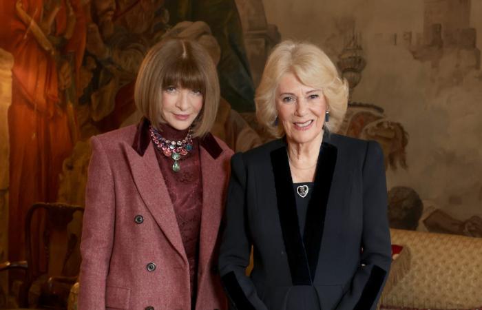 يوم توقيف شقيقه.. الملك تشارلز يحضر بشكل مفاجئ أسبوع الموضة في لندن