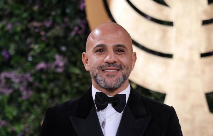 عزيز
      الشافعي:
      تلحين
      الأغنيات
      أسهل
      من
      «التترات»
      والإعلانات