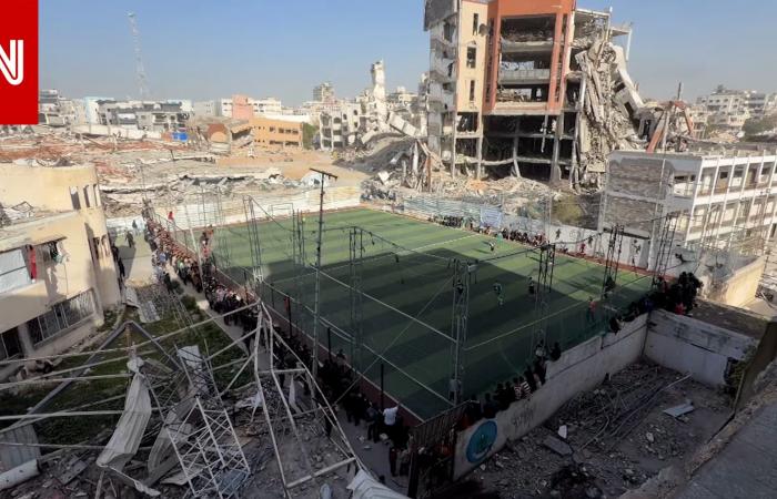 متابعة: بعد عامين من الحرب.. كرة القدم تعود إلى غزة من بين الركام لأول مرة