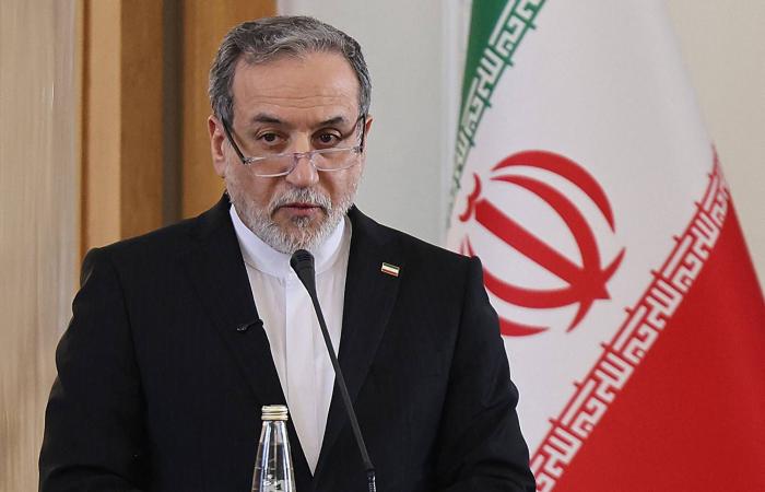 تجدد
      الاحتجاجات
      في
      جامعات
      طهران
      تزامناً
      مع
      مراسم
      «الأربعين»