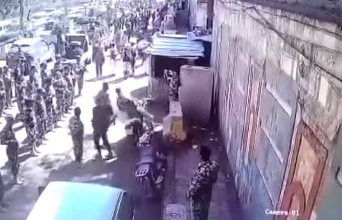 حصار
      حوثي
      لمنزل
      الشيخ
      الأحمر
      في
      صنعاء