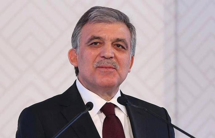 تركيا:
      تكهنات
      حول
      خوض
      عبد
      الله
      غل
      سباق
      الرئاسة
      من
      صفوف
      المعارضة