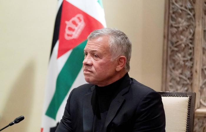 تقرير:
      قوات
      التحالف
      الدولي
      تبدأ
      إخلاء
      قاعدة
      «قسرك»
      في
      سوريا