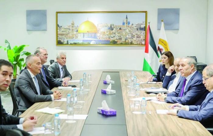 الأردن
      يُدين
      التصريحات
      «العبثية
      والاستفزازية»
      للسفير
      الأميركي
      لدى
      إسرائيل