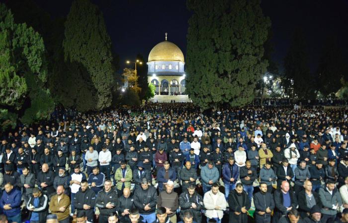 «داعش»
      يتوعد
      الرئيس
      السوري
      ويتبنى
      استهداف
      الجيش