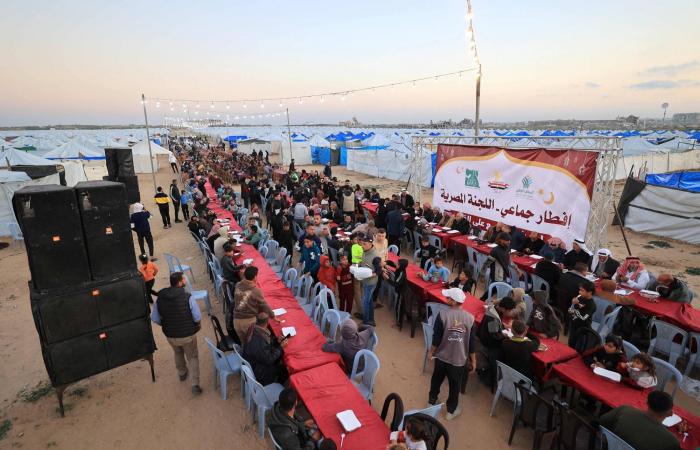 كوريا
      الجنوبية
      تنصح
      رعاياها
      بمغادرة
      إيران