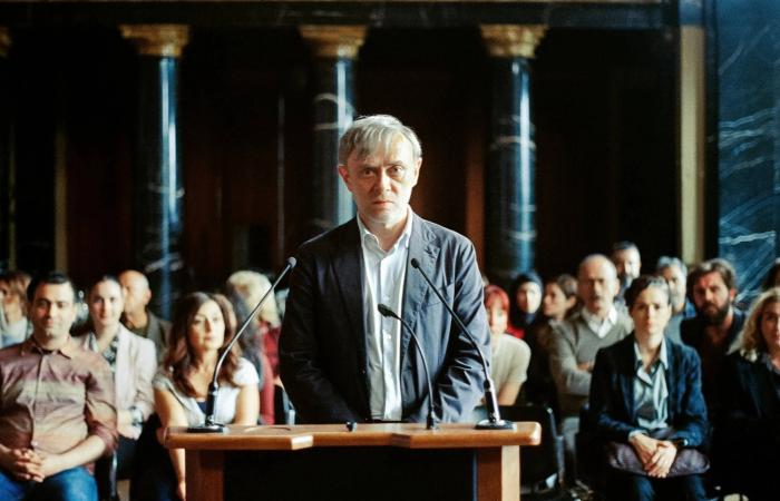 هوس
      «العضلات
      المثالية»
      على
      الإنترنت
      يجرُّ
      الشباب
      نحو
      المنشطات