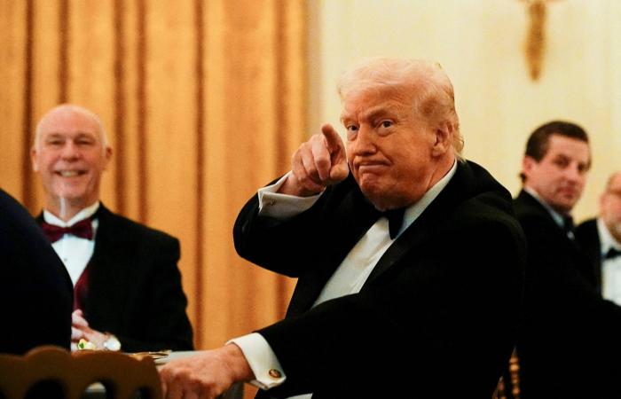 مجموعة
      عمل
      بقيادة
      الجيش
      الأميركي
      ساعدت
      المكسيك
      في
      مطاردة
      «إل
      مينشو»