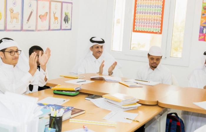 د. خالد آل ثاني يزور المركز التأهيلي الجديد لذوي الاحتياجات الخاصة (بنين)