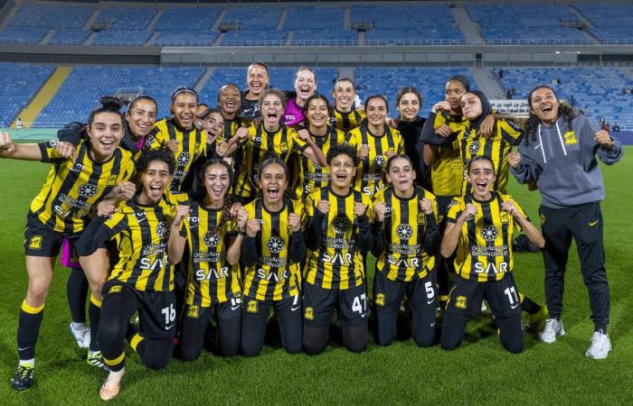 الدوري
      السعودي
      للسيدات:
      الأهلي
      يوقف
      انتصارات
      النصر...
      والاتحاد
      يكسب
      كلاسيكو
      الهلال