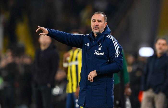 لماذا
      تهيمن
      الفرق
      التقليدية
      الغنية
      على
      المراكز
      الستة
      الأولى
      بالدوري
      الإنجليزي؟