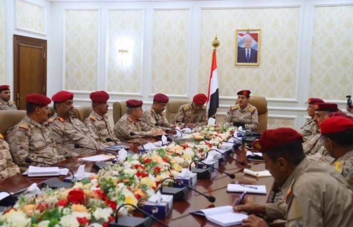 الصومال:
      «عفو
      رئاسي»
      عن
      «المُضلَّلين»
      يضيق
      الخناق
      على
      حركة
      «الشباب»