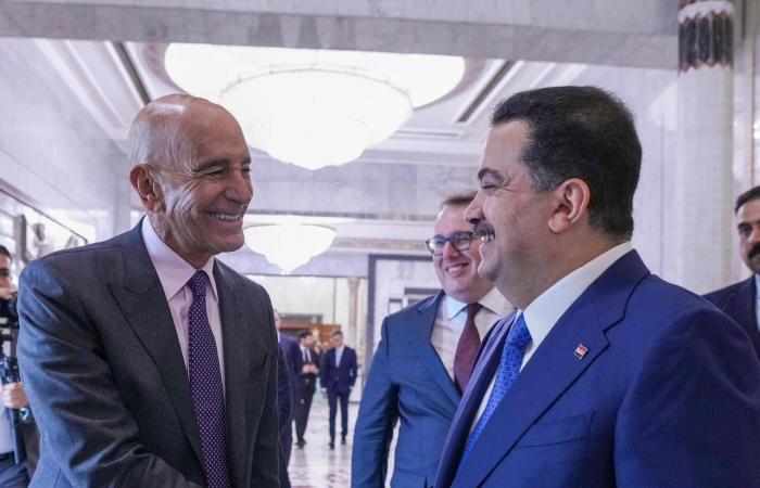 أميركا
      تأمر
      بمغادرة
      موظفي
      سفارتها
      ببيروت
      غير
      الأساسيين
      وأسرهم