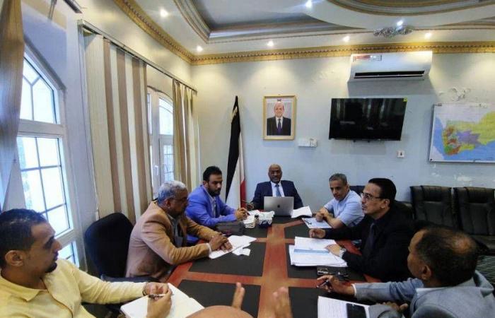 حراك
      حكومي
      واسع
      في
      عدن
      لتعزيز
      الخدمات
      وبناء
      المؤسسات