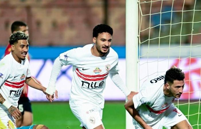 «الدوري
      المصري»:
      الأهلي
      ينتزع
      الصدارة
      مؤقتاً
      بهدف
      «أوتاكا»