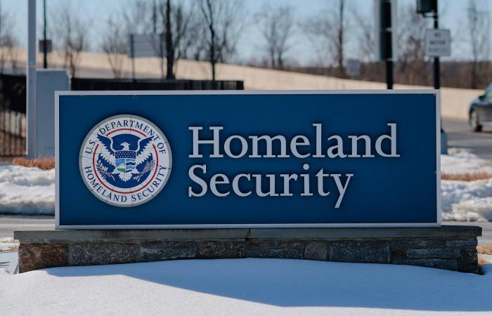 ترمب
      لإلقاء
      خطاب
      «حالة
      الاتحاد»
      الثلاثاء
      وسط
      انقسامات
      وتحديات