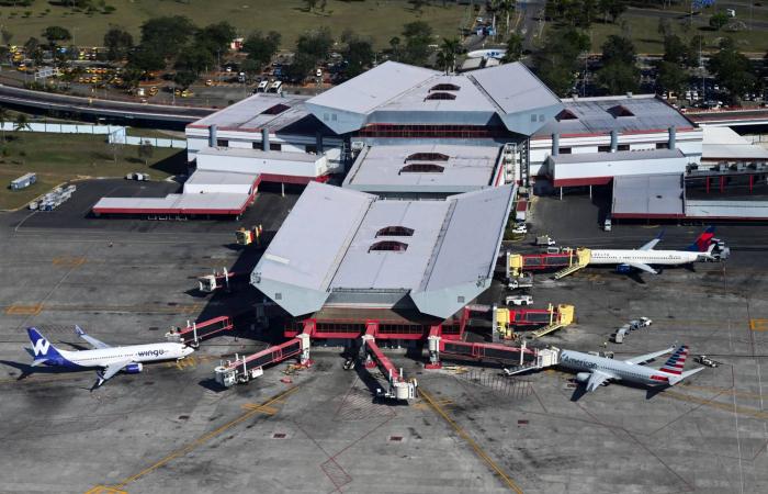 كوبا…
      وقائع
      انهيار
      معلن